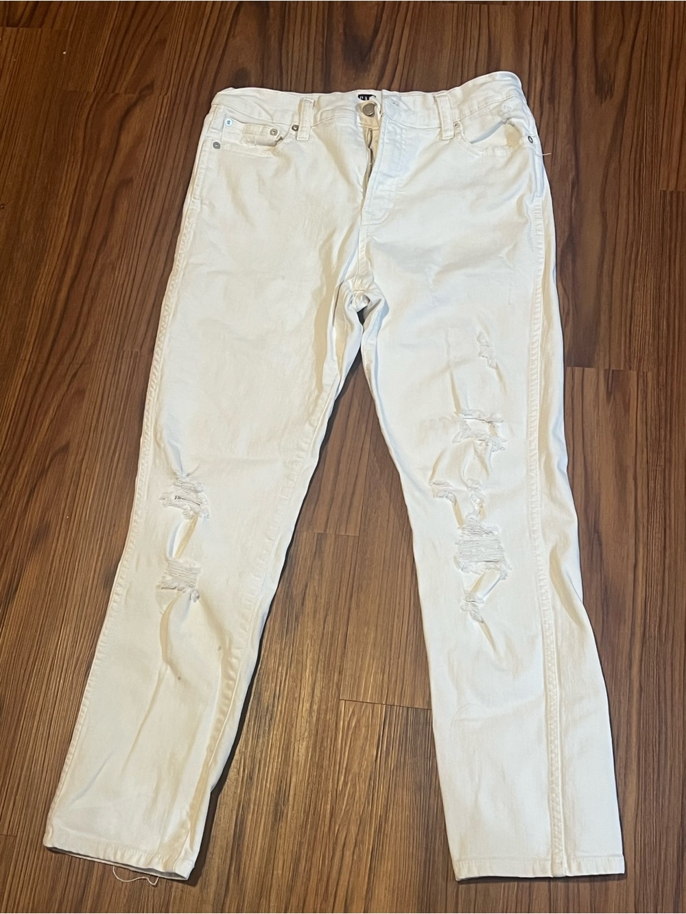 White Distressed Women’s Jeans
